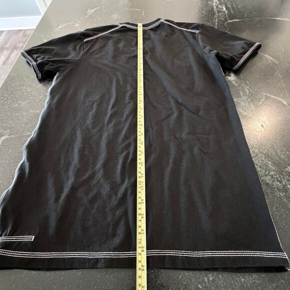 Buckle Black Men’s Black Crewneck T-Shirt Contrast Trim Size L - Picture 6 of 8